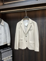 main recommendation 🌹  BC 2025ss early autumn new release ❤️ ‍ 🔥 BC suit jacket jacket, a popular autumn suit jacket jacket, with a classic logo embroidered on the chest in a single west style. Wearing it is a comfortable, relaxed, and slimming presence, lazy and casual. Combined with a clean and simple color scheme, it is particularly durable and suitable for daily wear~Introducing sporty items adorned with vibrant prints!Size: M-3XL with complete three sizes available for next day shipmentColor: Black KhakiH2025 new model launched - Image 3