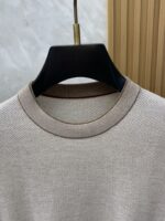 LP Nuoyoupianya 2025FW Men's Autumn/Winter Sweater Base Outerwear Sweater Knitted Sweater Casual Daily Dressing Item! Tailoring the upper body and customizing fabrics perfectly integrate fashion aesthetics with new urban business and leisure concepts, allowing you to choose from different styles: classic styles, timeless outerwear, unlocking versatile styles that are simple yet not simple, with details showcasing quality. I want both warmth and grace. Breaking conventions and revealing oneself. The trend is fleeting, the style remains light and comfortable, and the movement is effortless. The aura is fully open, and the must-have battle robe in the workplace leads the trend. Wearing it, you are not afraid to challenge your youthful vitality. The cost-effective choice fully interprets the Italian style of competence and outdoor functional style, creating a unique and harmonious style. The overall outline tends towards a simple style, and the personalized and elegant detail processing enriches the overall visual experience. Excellent high attendance rate for wardrobe business and leisure! Encountered but not sought after! 48-56 (Please report height and weight when placing an order) - Image 3