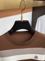 Meng Kou 2025FW Men's Autumn and Winter Sweater Business Round Neck Bottom Outer Wearing Sweater Knitted Sweater Casual Daily Wearing Item! Tailoring the upper body and customizing fabrics perfectly integrate fashion aesthetics with new urban business and leisure concepts, allowing you to choose from different styles: classic styles, timeless outerwear, unlocking versatile styles that are simple yet not simple, with details showcasing quality. I want both warmth and grace. Breaking conventions and revealing oneself. The trend is fleeting, the style remains light and comfortable, and the movement is effortless. The aura is fully open, and the must-have battle robe in the workplace leads the trend. Wearing it, you are not afraid to challenge your youthful vitality. The cost-effective choice fully interprets the Italian style of competence and outdoor functional style, creating a unique and harmonious style. The overall outline tends towards a simple style, and the personalized and elegant detail processing enriches the overall visual experience. Excellent high attendance rate for wardrobe business and leisure! Encountered but not sought after! 50-58 (L-4xL) (Please report height and weight when placing an order) - Image 3