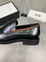 Gucci leather shoes, loafers - Image 7