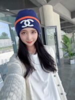 💰认准品质哦，精巯羊毛系列Chanel官网品质香奈儿秋冬网红时尚博主推荐款毛线帽，小红书爆款，手感超柔软舒适的针织线帽，弹性极佳！ - Image 2
