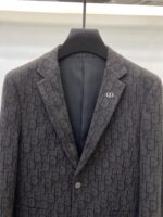 Dijia's new men's casual wool suit jacket for autumn 2025, made of high-end custom high-density suit fabric. The finished garment has been treated with silk gloss, making it super soft and comfortable, with an excellent texture. Fashionable and stylish upper body, meticulously crafted. The visual effect is super strong. Original tailoring at the counter, all original hardware accessories, and a unique trendy item in the wardrobe. Size: M-3XL 178 140kg L slim fit, maximum weight for wearing 190kg - Image 7