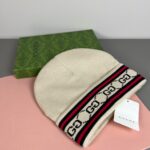 配防尘袋
GUCCI 古奇原单帽子官网新品发带装饰针织帽，爱心][爱心]羊毛羊绒双层帽子😱😘保暖又时尚，简单大方，更显时尚高端大气！ - Image 2