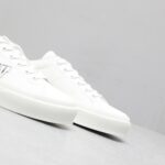 🌟  《顶级品质》
GⅣENCHY纪梵希魔术贴经典款 
专柜官网同步 市面最高版本 原版一比一复刻 四季潮鞋！纪凡希鞋子做工讲究 每一条走线都是按照原版样式 基本做到零瑕疵 媲美专柜 毫无压力 此款鞋即新潮又百搭！
▪️鞋面:进口摩术贴
▪️鞋面:进口头层牛皮
▪️垫脚:羊皮内里
▪️大底:原版TPU
▪️码数:女35一40 男39一44 - Image 7
