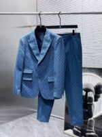 GUCCI 2025ss Spring and Autumn new suit, high-end version! Customized fabrics for counters have high breathability and comfort, impeccable details, and brand element design concepts, reflecting high quality. Delicate and soft to the touch! Presenting casual tailoring, the upper body design is superb! Size: 48-58 can be paired with a set - Image 8