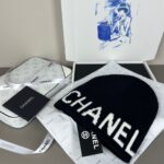 💰认准品质哦，精巯羊毛系列Chanel官网品质香奈儿秋冬网红时尚博主推荐款毛线帽，小红书爆款，手感超柔软舒适的针织线帽，弹性极佳！ - Image 2
