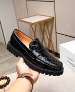 Gucci leather shoes, loafers - Image 6