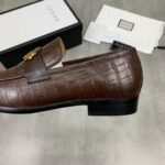 Gucci leather shoes, loafers - Image 7