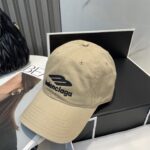 Balenciaga 巴黎世家 棒球帽我家对巴黎世家的工艺已经是炉火纯青了 必爆  BALENCIAGA巴黎世家新款洗水纯棉棒球帽
重工工艺，双B字母标志，新颖时尚潮痞风
男女同款独家实物拍摄 男女通用、可调节 - Image 6