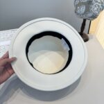 💰白色

Dior迪奥新款羊毛礼帽，平顶礼帽，百分百羊毛面料🦙%，头围57cm - Image 8