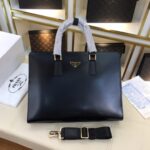 Prada bags - Image 9