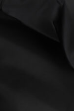 Balenciaga/巴黎世家 24Fw UNITY双环字母小挎包
原7900购入，第一时间拆解面料分析，采用日产品牌客定可再生短纤尼龙格纹面料，手感比普通尼龙面料更具有韧性，紧密度极高，万次开合实验，强效抗撕裂，经无氟DWR处理，可防泼水可容纳手机，钱包，卡片等物件，满足生活需求特定品牌YKK拉链拉头五金，拉链届的爱马仕，定制三分提花logo织带，独家开模插扣，激光刻印Logo，进口田岛机绣花，针线紧密饱满，完美还原，Spacermesh软垫背幅舒适而通风透气，轻量耐用，功能性多样，可日常搭配可户外
Size：18x7x24cm - Image 5