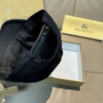 Comes with box bag, Burberry counter popular original baseball cap, TB small embroidery. 1: Customized mold making, 3D embroidery, exquisite and flawless! 100% pure cotton fabric, meticulous workmanship, original factory quality, exclusive physical photography. - Image 7