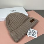 罗意威loewe官网经典款针织帽！小红书热卖爆款！穿搭神气！男女同款，加厚更保暖，时尚流行🌸质感一流，秋冬保暖最佳名品，赶紧订购哦，跑量款 - Image 5