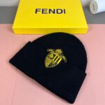 💰 FENDI's official website recommends a knitted hat that is popular among fashion bloggers for autumn and winter. It hides a subtle sense of luxury, with every line exuding a clean and elegant style. It is simple yet not simple, generous yet not out of style, and every detail showcases high-end taste. The sense of fashion becomes more and more enduring in restraint. - Image 8