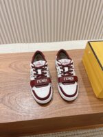 男码加10  Fendi芬迪板鞋首款大头运动鞋~~fendi match篮球运动鞋，最新元素注入加FF复古的设计，超经典百搭系列……
鞋面采用牛皮和牛猄拼接组合，侧面凸起的双F logo，内里采用毛巾布里，TPU发泡组合双色大底不一般的舒适！情侣款35-44 - Image 3