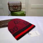 GUCCI Knitted Hat 😘  Cashmere material 🙆🏻 New products on the official website 😱 Simple and elegant 👍  The tight knitting method is very thick, soft and comfortable 🙈 Warm and stylish ❤️ can't bear to put it down 👍 Dear, hurry up and get it 👍😘 Unisex - Image 5