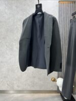 Dior 2023 Autumn/Winter New Products 📸 Casual and fashionable original suit set, with the brand's classic logo mark 👍🏻 Super generous, with lining design emphasizing perfect lines, perfectly blending the low-key and melancholic temperament of England with the exquisite and noble French style. A sleek and ergonomic cut, with a tall and handsome upper body, comfortable and slim fit, showcasing a gentlemanly demeanor. Selected suit fabric, with a soft and delicate touch, good luster and elasticity. Paired with this suit set, it is a great choice for stylish men. The silhouette and waist cinching cut add more comfort to their attire, making them look slim yet handsome! A must-have for trendy men! Counter size: S-2XL - Image 5