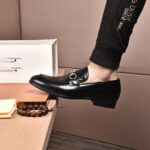 Gucci leather shoes, loafers - Image 4