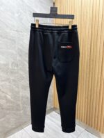 ❤️ Moncler/Mengkou 2025 autumn and winter new products with three complete labels, good casual pants, no need to introduce too much, look at details, counter size: M-XXXL 175/140, upper body L - Image 8