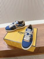 男码加10  Fendi芬迪板鞋首款大头运动鞋~~fendi match篮球运动鞋，最新元素注入加FF复古的设计，超经典百搭系列……
鞋面采用牛皮和牛猄拼接组合，侧面凸起的双F logo，内里采用毛巾布里，TPU发泡组合双色大底不一般的舒适！情侣款35-44 - Image 4