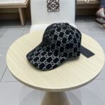 Gucci's new original baseball cap, custom-made 1:1 at the counter, made of lightweight and breathable canvas fabric! Basic head circumference of 56, adjustable patch. - Image 2