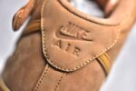 ▪️细节鉴定
NK Air Force 1 '07 Mid"Wheat/Flax"经典中帮百搭休闲运动板鞋 - Image 4