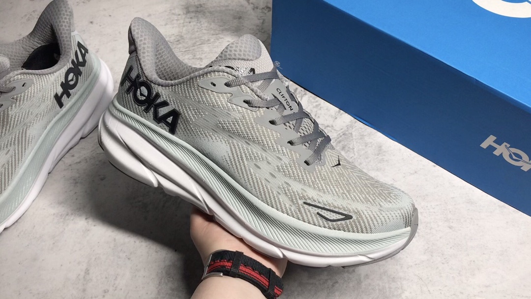 ▪️纯原级别 
HOKA ONE ONE Clifton 克里夫顿9代专业性能跑鞋