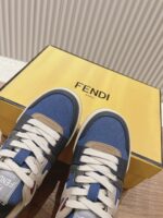 男码加10  Fendi芬迪板鞋首款大头运动鞋~~fendi match篮球运动鞋，最新元素注入加FF复古的设计，超经典百搭系列……
鞋面采用牛皮和牛猄拼接组合，侧面凸起的双F logo，内里采用毛巾布里，TPU发泡组合双色大底不一般的舒适！情侣款35-44 - Image 6