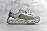 HOKA One One Hopara Sandals 霍帕拉系列水路两用溯溪涉水休闲户外露营凉鞋 作为先锋品牌的 HOKA ONE ONE总是以独特的方式 HOPA RA是一款溯溪鞋 又名排水鞋 可长期用于涉水和溯溪 保护脚底和脚趾的安全和舒适 鞋面材料速干 透气 耐磨 鞋底防滑 耐磨 抓地能力强 出于安全考虑 设计要求较高 涉水溯溪过程中 水 泥沙 可以直接从鞋内大孔排出 细纹鞋底使在岩石上抓地能力强 避免打滑 而上路后 鞋面具有快干透气等优点 尺码：36 36.5 37.5 38 39 40 40.5 41 42 42.5 43 44 45 - Image 3