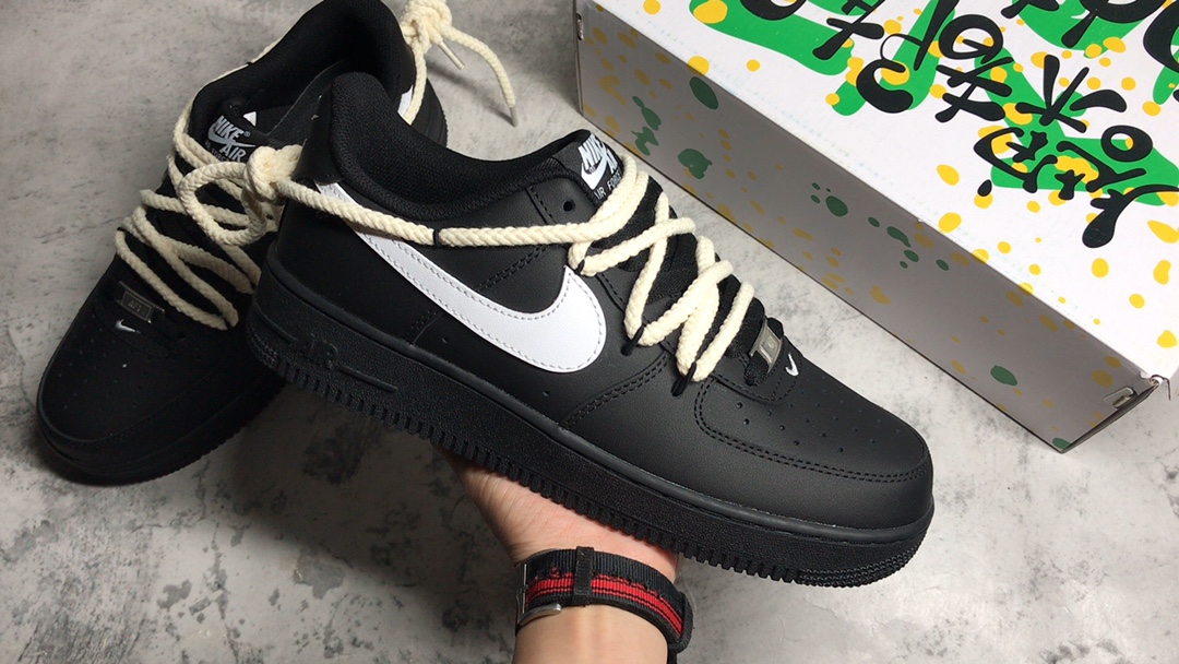 ▪️公司级别
Nk Air Force 1'07 Low 熊猫解构 空军一号低帮休闲板鞋