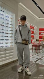 Gucci Sweatshirt - Image 4
