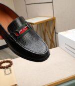 Gucci leather shoes, loafers - Image 7