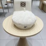 Lv路易威登上新啦~ 🎐 气质穿搭必入贝雷帽‼️