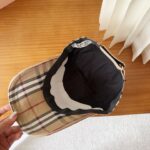 Burberry 🌸 Official website synchronized online 🎊  Korean version of new British style custom 1:1 original single quality unisex baseball cap with American craftsmanship, cotton and linen geological fabric, high version quality 🔥🔥🔥 - Image 7