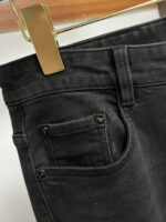 【Armani Jeans | Classic Denim, Embossed with Luxury DNA】 When streetwear meets haute couture, a pair of jeans can become a badge of status.
Deconstructing the language of denim with centuries-old craftsmanship, we infuse every inch of fabric with a modern attitude and luxurious details, making everyday wear a silent declaration of taste.
✨ A pair of jeans is an attitude, and even more so, a legacy.
It's not just a wardrobe essential, but also an interpretation of the brand's spirit—
"From suitcases to jeans, we have always defined the boundaries of luxury with the ultimate craftsmanship."
Sizes: 28-42 - Image 7