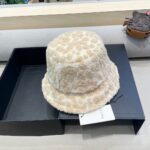 Gucci fisherman hat women's autumn and winter Korean version big head circumference plush warm ear protection hat looks small, windproof bucket basin hat - Image 4