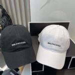 Balenciaga Balenciaga baseball cap. My family has already mastered Balenciaga's craftsmanship, which is sure to be a hit. Balenciaga's new washed cotton baseball cap is a must-haveHeavy industry craftsmanship, double B letter logo, innovative and fashionable trendy styleExclusive physical shooting for both men and women, adjustable for both genders - Image 5