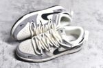 #NK SB Dunk Low 斯图西系列-绑带猪八米黑勾 周年高端定制 低帮休闲板鞋 SJ2068-293
#定制鞋盒 大厂纯原品质出货 超高清洁度 皮料切割干净无任何毛边 细节完美 
尺码：36 36.5 37.5 38 38.5 39 40 40.5 41 42 42.5 43 44 44.5 45 - Image 7