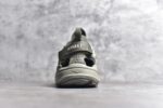 HOKA One One Hopara Sandals 霍帕拉系列水路两用溯溪涉水休闲户外露营凉鞋 作为先锋品牌的 HOKA ONE ONE总是以独特的方式 HOPA RA是一款溯溪鞋 又名排水鞋 可长期用于涉水和溯溪 保护脚底和脚趾的安全和舒适 鞋面材料速干 透气 耐磨 鞋底防滑 耐磨 抓地能力强 出于安全考虑 设计要求较高 涉水溯溪过程中 水 泥沙 可以直接从鞋内大孔排出 细纹鞋底使在岩石上抓地能力强 避免打滑 而上路后 鞋面具有快干透气等优点 尺码：36 36.5 37.5 38 39 40 40.5 41 42 42.5 43 44 45 - Image 5