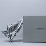 Balenciaga 巴黎世家 新款 弹簧鞋 增高 高跟 老爹鞋 运动鞋 复古做旧老爹鞋 Balenciaga X-Pander 巴黎世家 官方发售 正确字体电绣 粗细、位置、大小正确侧边TPU 透气孔匹配意产原版正确气垫分离大底，TPU软底 原版一致"Balenciaga" 大底LOGO 立体感十足原厂皮料水洗做旧  采购原厂网纱
🌵Size：35-46