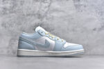 ▪🐼权威实拍💯#A
新货🚀#Air Jordan AJ1 Low 低帮白浅蓝 HJ5999-400 全新流水线出品 DT版本唯一平替选择 市场第二梯队最强版 全部原鞋开发 原楦原纸板开发 全鞋电脑针车 原厂内置全掌气垫 原盒内在原标 唯一Zp原版鞋带绑法 免检产品 全新2022版型 全头层皮料 完美零毛边处理 原厂配置全掌气垫 价格定位良心 几十个配色陆续出货 SIZE：36 36.5 37.5 38 38.5 39 40 40.5 41 42 42.5 43 44 44.5 45 46 - Image 3