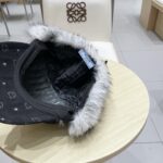 💰rada普拉达小众保暖雷锋帽防寒护耳毛绒鸭舌帽男女秋冬显脸小百搭棒球帽 - Image 8