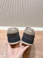 Fendi芬迪板鞋首款大头运动鞋~~fendi match篮球运动鞋，最新元素注入加FF复古的设计，超经典百搭系列……
鞋面采用牛皮和牛猄拼接组合，侧面凸起的双F logo，内里采用毛巾布里，TPU发泡组合双色大底不一般的舒适！情侣款35-44(男码加10) - Image 8