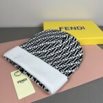 💰 FENDI's official website recommends a knitted hat that is popular among fashion bloggers for autumn and winter. It hides a subtle sense of luxury, with every line exuding a clean and elegant style. It is simple yet not simple, generous yet not out of style, and every detail showcases high-end taste. The sense of fashion becomes more and more enduring in restraint. - Image 6