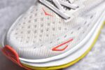 ▪️细节鉴定
HOKA ONE ONE Clifton 克里夫顿9代专业性能跑鞋