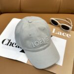配防尘袋
👒罗意威👒LOEWE新款原版原标设计棒球帽🧢质感超好，外部线条定位标准，做工精细，简约大气低价走量！ - Image 8