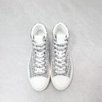 🌟  《顶级品质》
GⅣENCHY纪梵希魔术贴经典款 
专柜官网同步 市面最高版本 原版一比一复刻 四季潮鞋！纪凡希鞋子做工讲究 每一条走线都是按照原版样式 基本做到零瑕疵 媲美专柜 毫无压力 此款鞋即新潮又百搭！
▪️鞋面:进口摩术贴
▪️鞋面:进口头层牛皮
▪️垫脚:羊皮内里
▪️大底:原版TPU
▪️码数:女35一40 男39一44 - Image 5