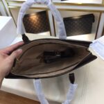 Prada bags - Image 8