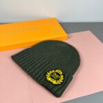 配防尘袋
路易威登LOUIS VUITTON🎩官方热卖爆款，羊毛针织毛线帽，时尚好品质高端大气，超柔软！超火爆💖质感很赞，出街超好搭配！时尚潮流！秋冬必备单品，快快入手哦！ - Image 3